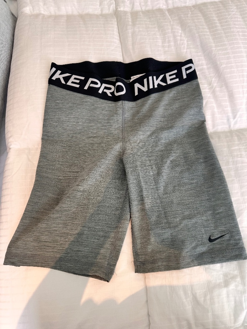 Nike PRO 365 Dri-FIT Shorts (women's M)